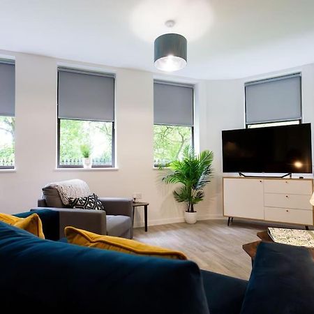 Polly'S Place Apartment Taunton & Free Off Road Parking & Wifi エクステリア 写真